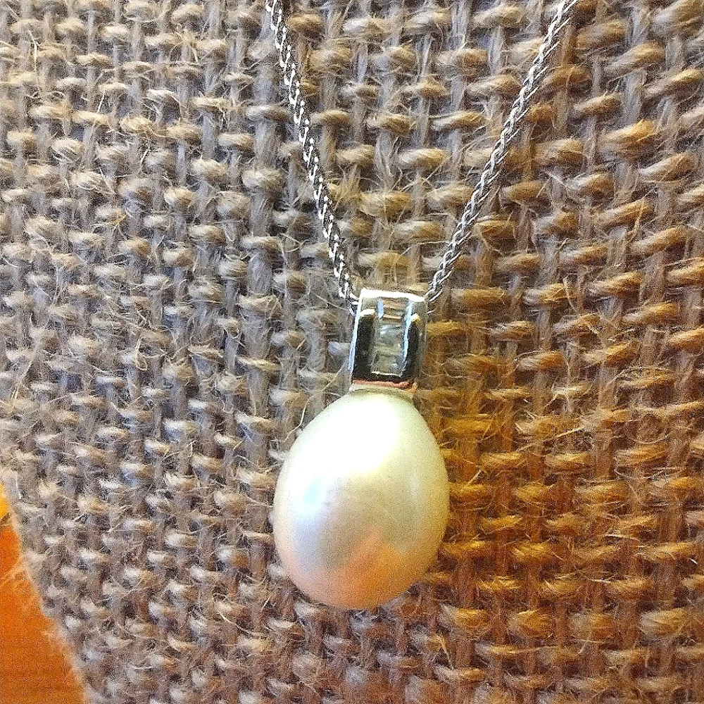 14k Solid White Gold Necklace With 14k Gold Pendant & 9mm Genuine Pearl Quartz - Picture 4 of 13